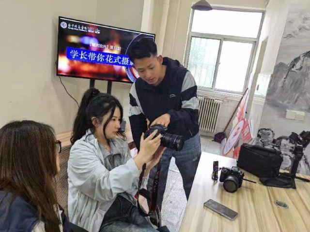 用心感受 将爱传递 在交流中成长——太行书院暖言拾光系列活动