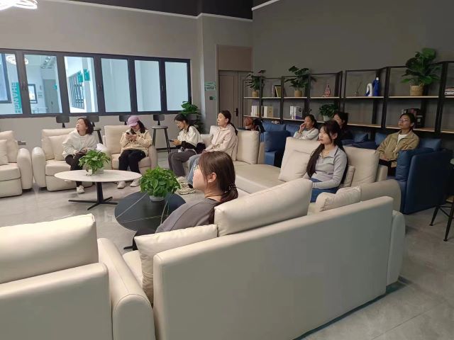 河合共创 感受电影的变幻与张力——上河书院&电影评论中心融合纪实