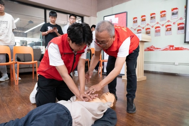 【1+1＞2】扬急救之帆 为生命护航——礼赞生命 践行志愿精神活动