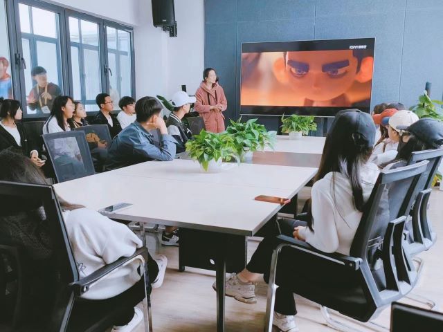 河合共创 感受电影的变幻与张力——上河书院&电影评论中心融合纪实