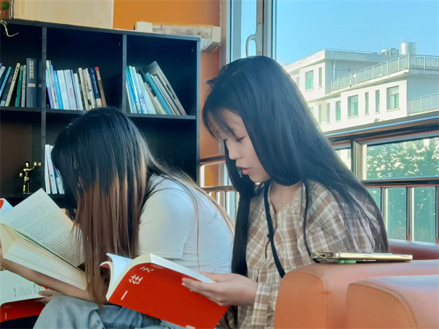道阻且长 一路向“商” ——无边书院向商书屋9月回顾