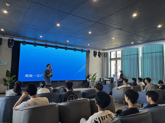 对话大咖汇聚力量 五月书院名誉院长工作纪实