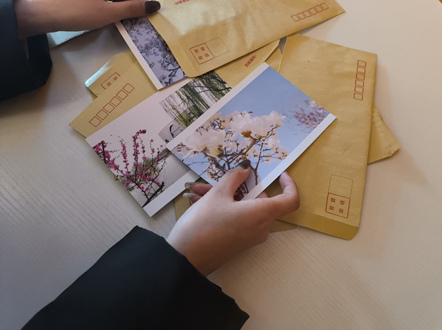 做情绪的主人 沉浸书院生活——社群对话情绪交换商店第1期:丢掉烦恼,带走快乐