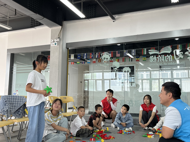 【三下乡】植根科技致富 延续卡立方中的“成长守护”——白燕书院同心燃梦乡村振兴促进团“三下乡”活动