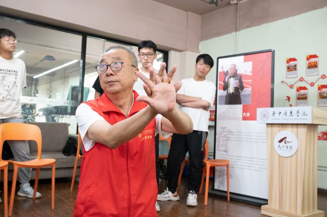 【1+1＞2】扬急救之帆 为生命护航——礼赞生命 践行志愿精神活动