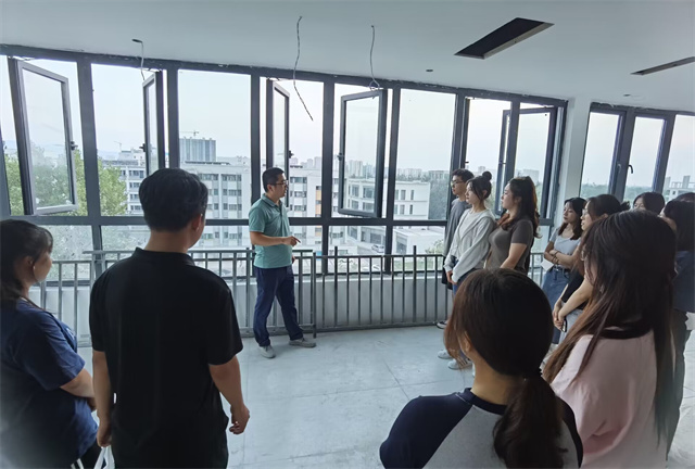 “蘑菇团”集合 向新生活出发——毣谷书院学生干部工地见面会暨软装思维碰撞会