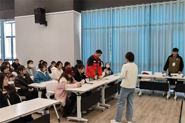 【书院传真】在三月与思辨完成每一场“箕”遇