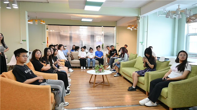 选择>努力 予你研梦启航——青藤书院举办常青藤名校交流营第五期