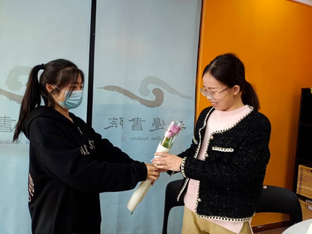 世间花卉皆美 总有一束为你而来————“造”生活第10期:花些心肆 “桃”你喜欢