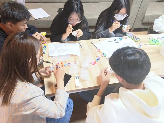 洞悉色彩 掌握性格密钥——暖言拾光第十期