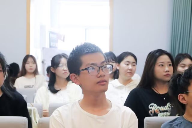 养成“钝感力”:他强任他强 清风拂山冈——箕城书院举办《心理赋能》第3期:钝感力养成
