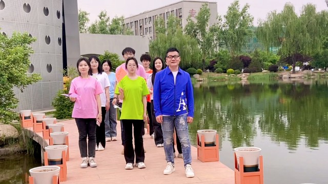 踔厉奋发 激昂岁月 在红色的五月 一起唱响青春——太行书院“五四”红歌快闪活动