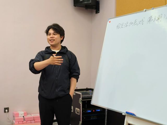 一场表演狂欢 感受戏剧世界的精彩纷呈——上河书院举办“给生活加点戏”系列活动